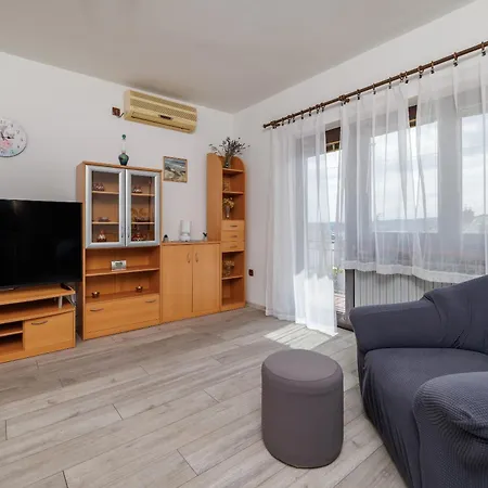 Apartment Tus A2 *