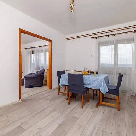 Tus A2 Apartment Crikvenica