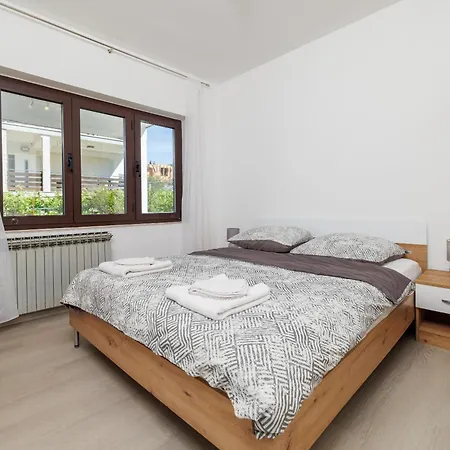 Apartment Tus A2 Crikvenica